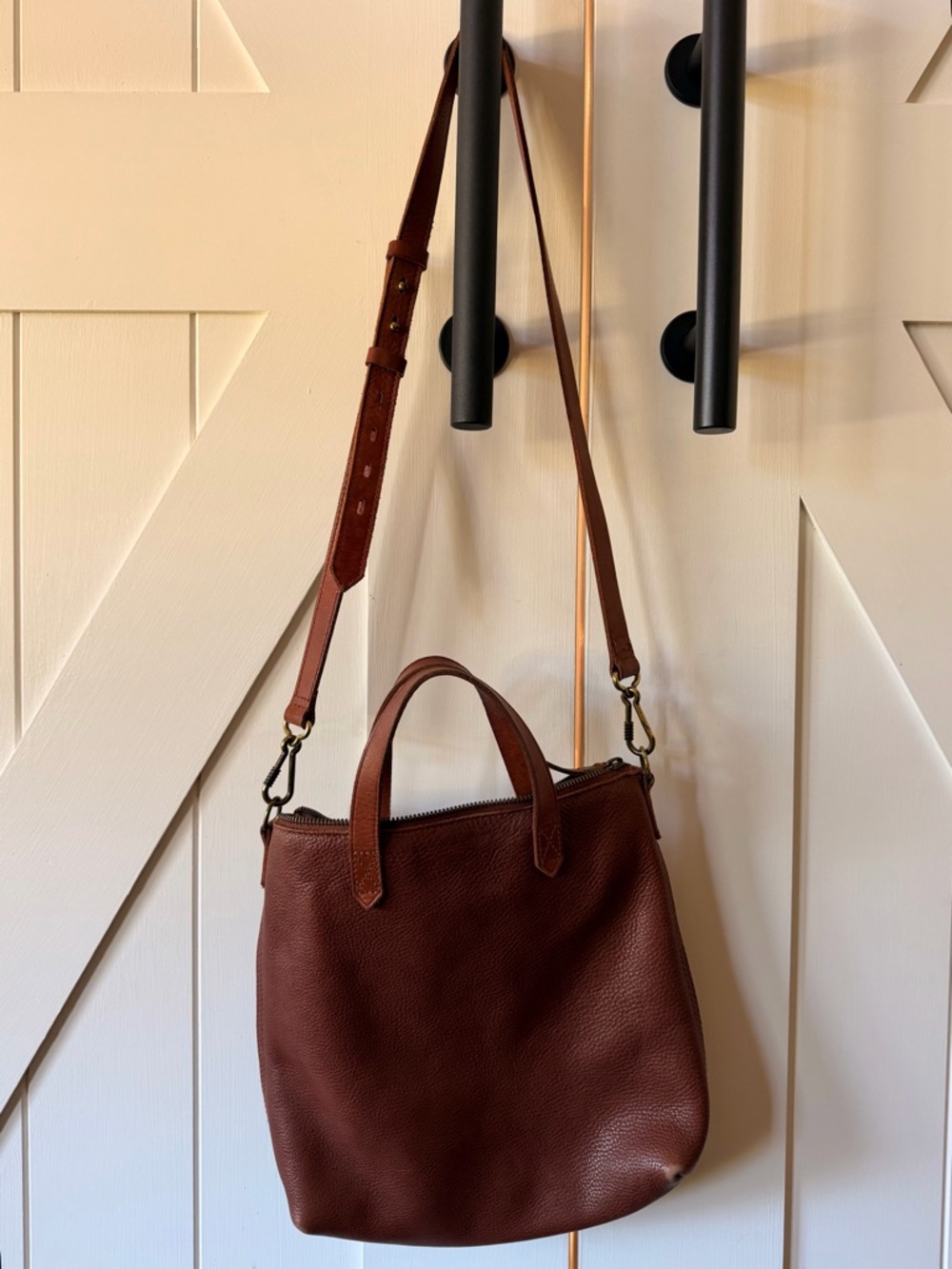 Madewell The Zip-Top Transport Crossbody Purse.